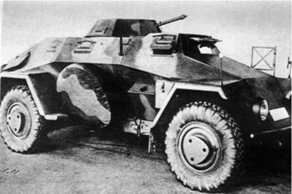 SdKfz221-14.jpg (60236 Byte)