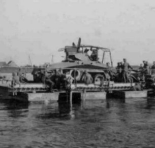 SdKfz232-10 PzAufkl.Abt3 3PD.jpg (16831 Byte)