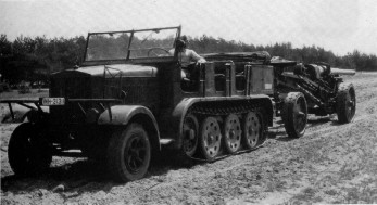 SdKfz8-2 15cmsFH18.jpg (22632 Byte)